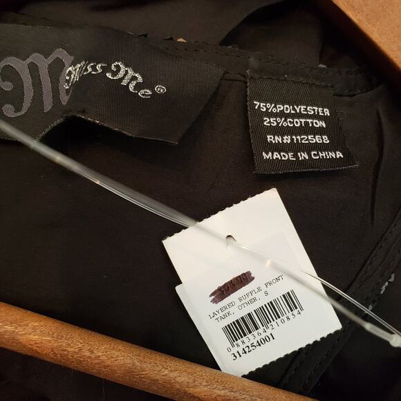 NEW! Miss Me Sequin Ruffle Detail Top - S - Picture 4 of 5